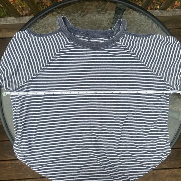 Tommy Hilfiger Sport Dark Gray and White Striped Cold Shoulder Tee - Picture 7 of 8